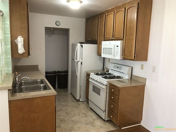 2nd image of 4468 Marlborough Ave Unit 7
