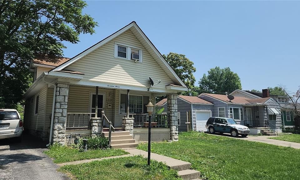 1st image of 1711 S Evanston Ave