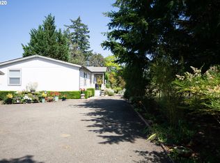 190 Vernita Ln, Glide, OR 97443