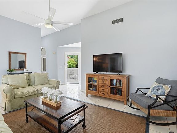 3rd image of 637 Beachwalk CIR #E202