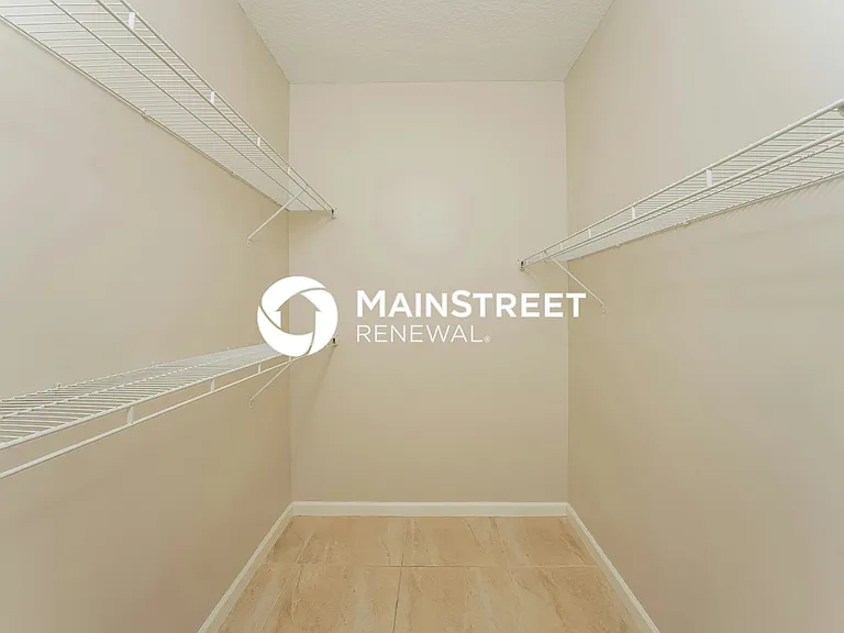 Walk In Closet