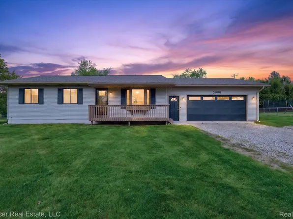 5988 Waldon Rd, Clarkston, MI 48346