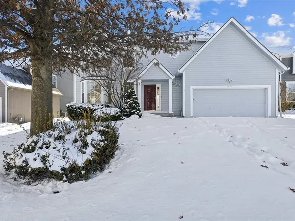 2637 W Mulberry St, Olathe, KS 66061
