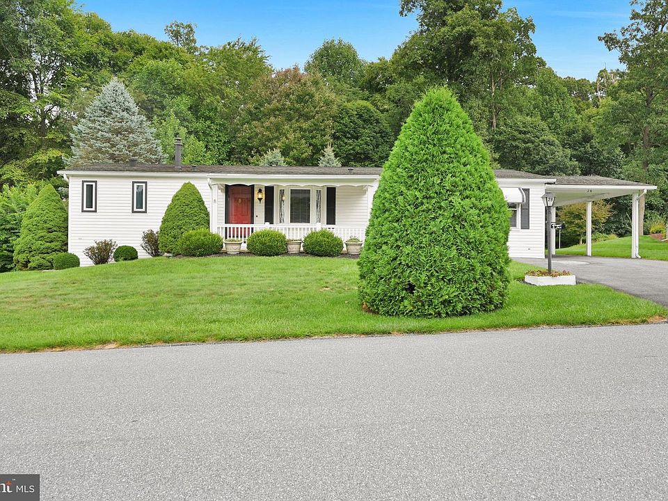 1st image of 28 Aspen Dr
