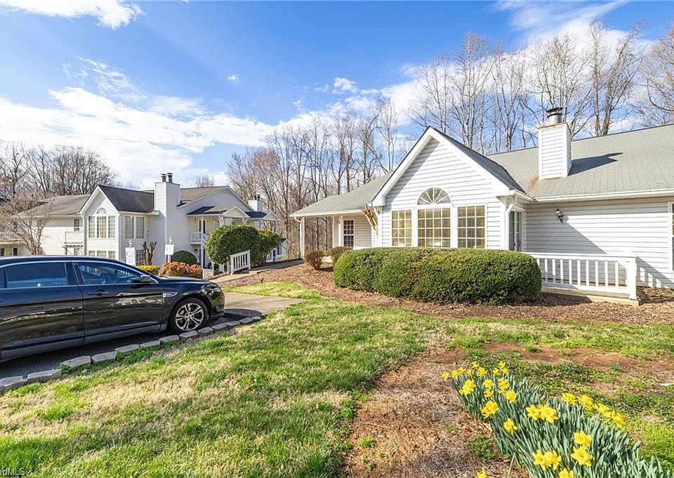 1st image of 630 Balfour Rd