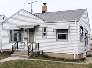 3270 S Austin St, Milwaukee, WI 53207