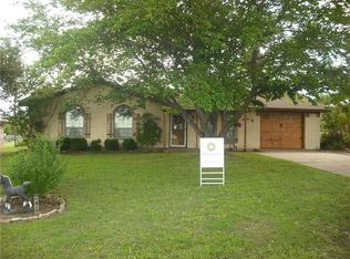 616 Overlook Dr, Midlothian, TX 76065