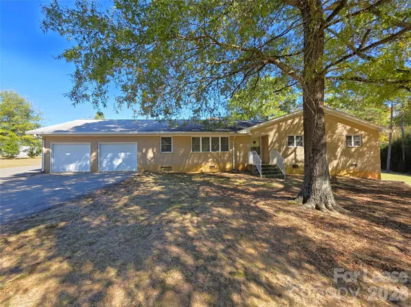 9301 Gold Hill Rd, Mount Pleasant, NC 28124