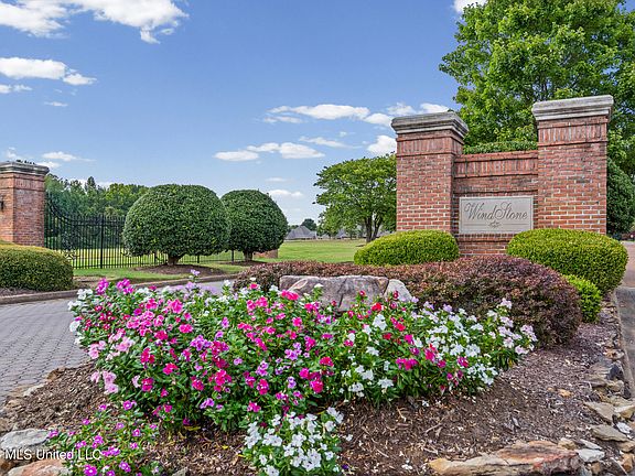 4th image of 4665 Stone Cross Dr