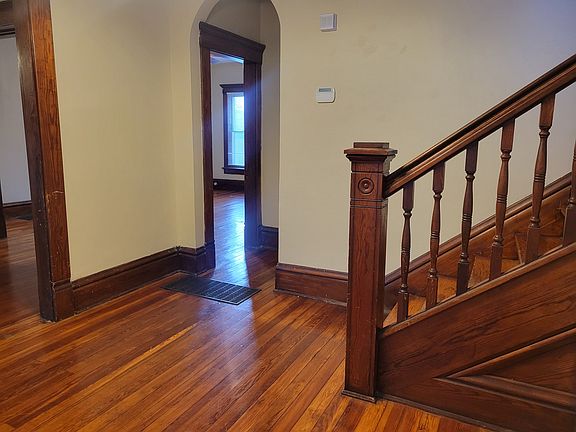 2nd image of 563 Linwood Ave