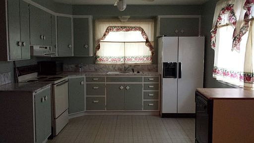 2nd image of 175 Dove Ave