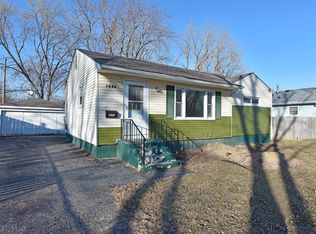 1656 Rice St, Waukegan, IL 60087