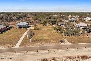 2nd image of 718 S Beach Blvd