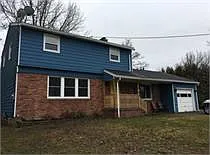 5 bed, 1.5 bath, 1984 sqft, $2,900 — Photo 4
