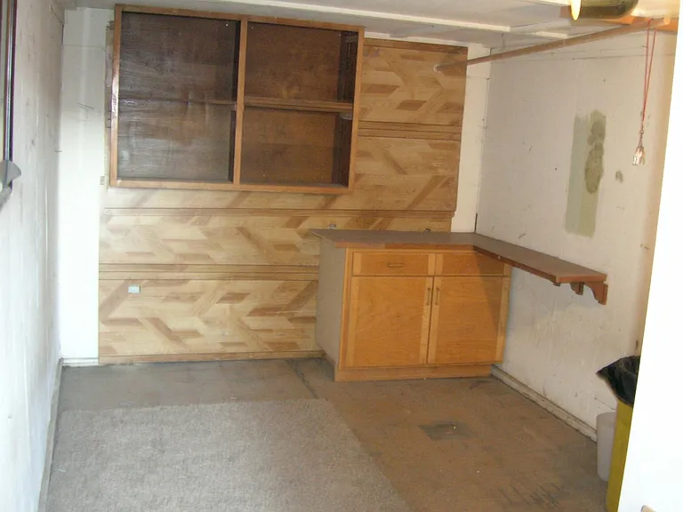 Garage / Storage