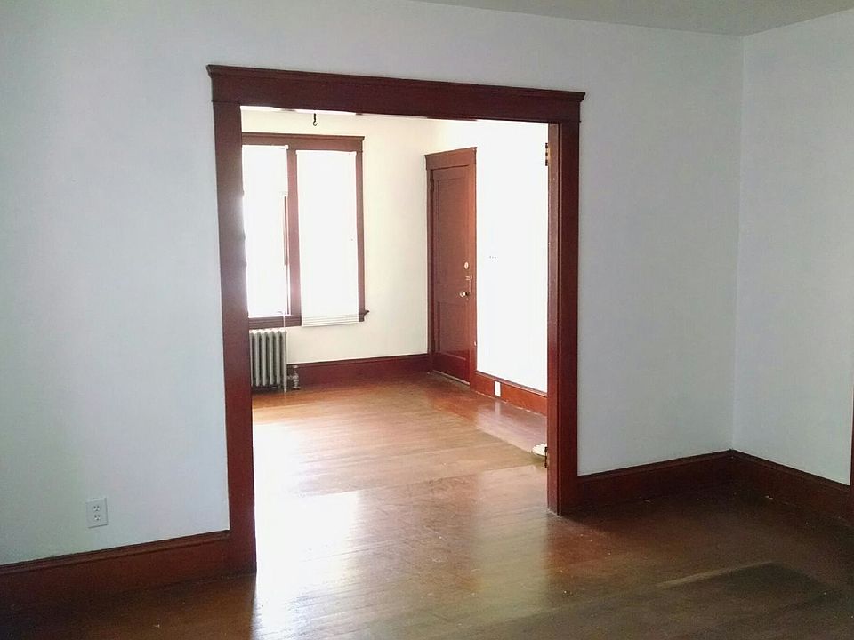2nd image of 983 Atwells Ave