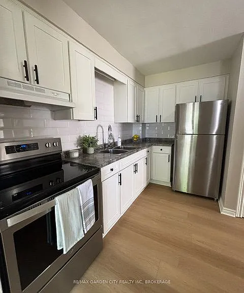120 Endicott Ter #D — Photo 2