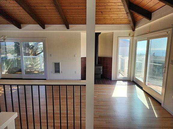 4th image of 12 Mesa Way