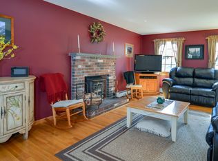 192 Holliston St, Medway, MA 02053