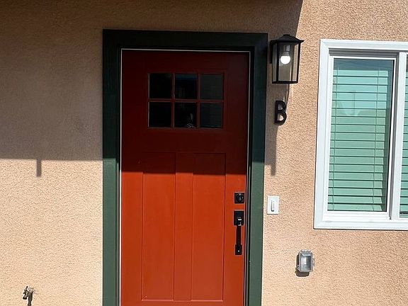 3rd image of 134 N Poplar Ave
