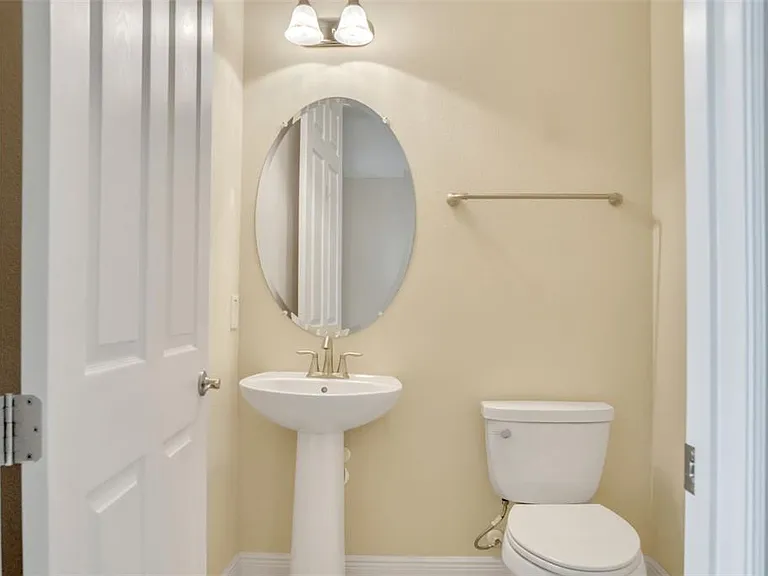 1081 Windlass Ct — Photo 15