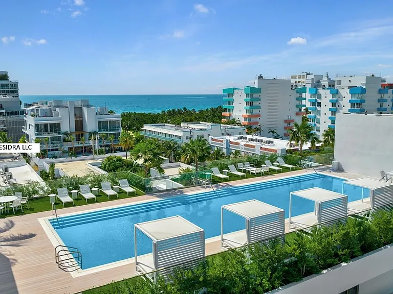 300 Collins Ave — Photo 5