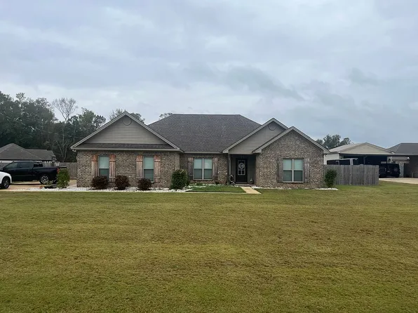 461 County Road 40 E, Deatsville, AL 36022
