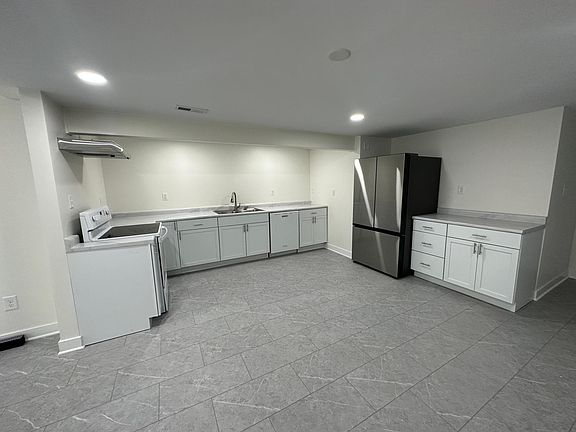4th image of 5956 Linton Ln Unit B