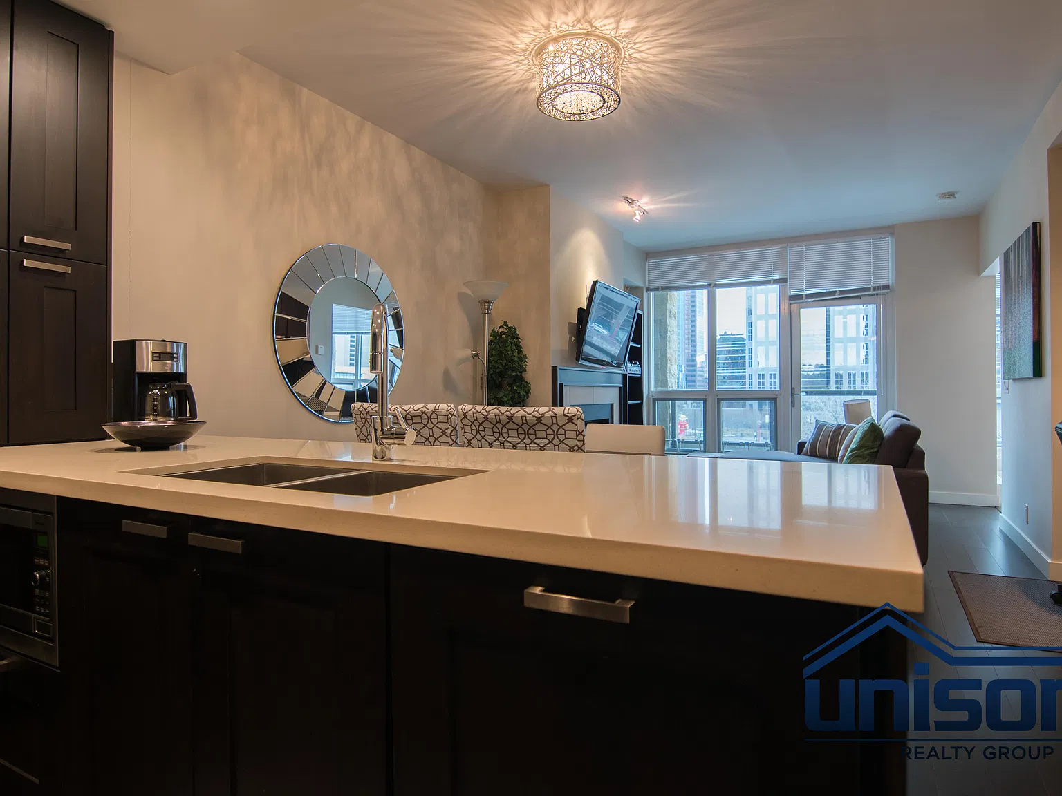 2 bed, 838 sqft, $3,000 — Photo 4