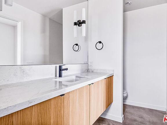 5th image of 60417 Belfair Dr