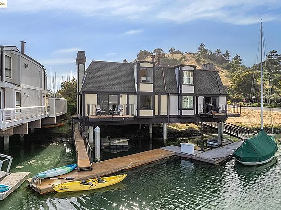 drone pic - facing doc (new wood gang plank and dock)