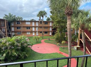 1230 W 54th St APT 325A, Hialeah, FL 33012