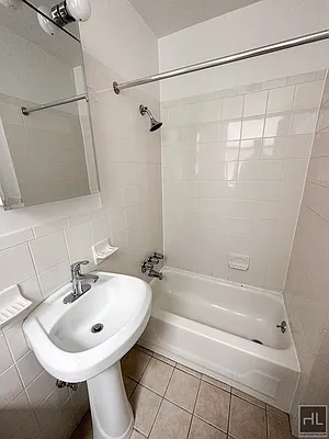 Rented by Highline Residential | media 8