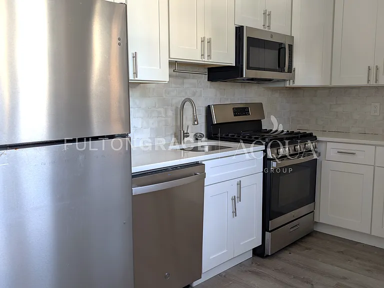 6521 N Newgard Ave #O2E — Photo 2