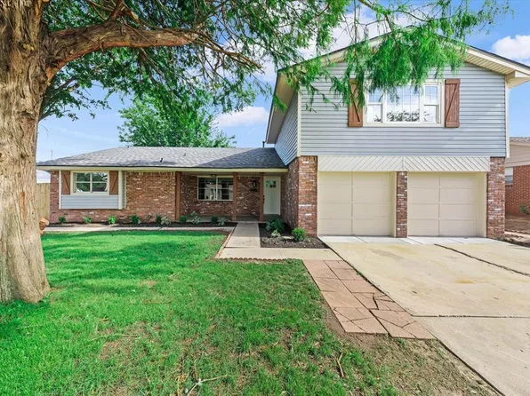 300 Kimberling Dr, Moore, OK 73160