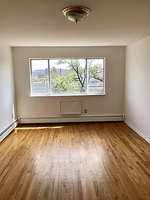 Rented by Re/Max In The City | media 6