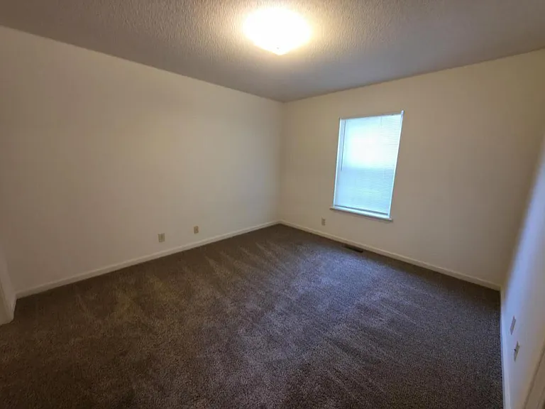 208 Beech St — Photo 18