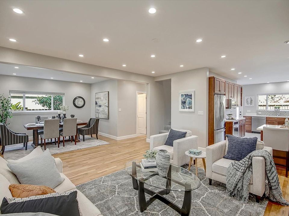 1st image of 324 Palmer Ave