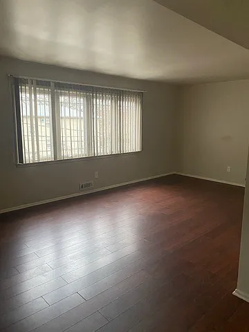 8 Evelyn Ct #2 — Photo 12