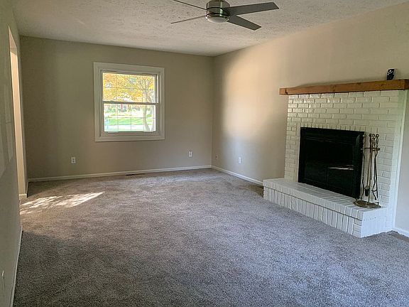 4th image of 6398 Mills Creek Ln
