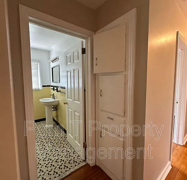 201 Kensington Dr — Photo 10