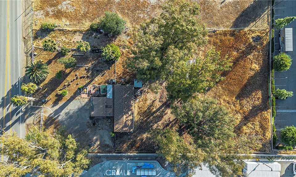 1st image of 29489 3rd St