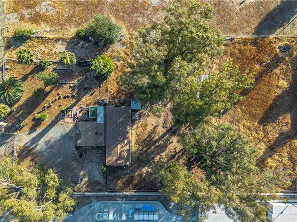 29489 3rd St, Lake Elsinore, CA 92532