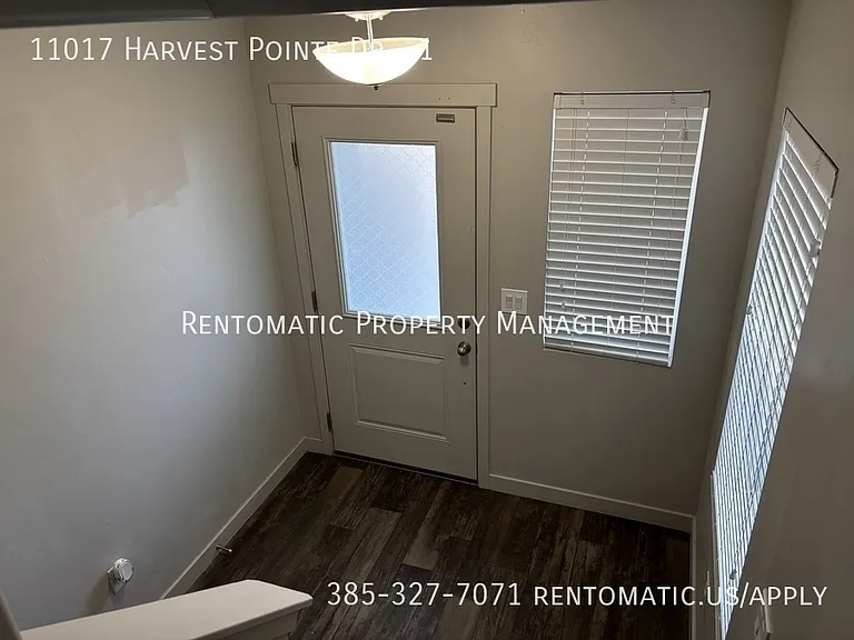 11017 S Harvest Pointe Dr #1 — Photo 18