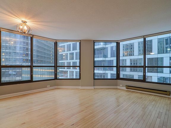 3rd image of 405 N Wabash Ave Unit 306
