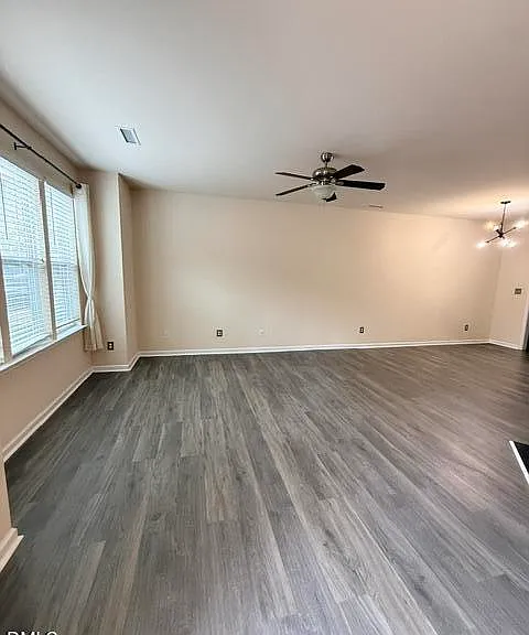 806 Carpenter Glenn Dr — Photo 8