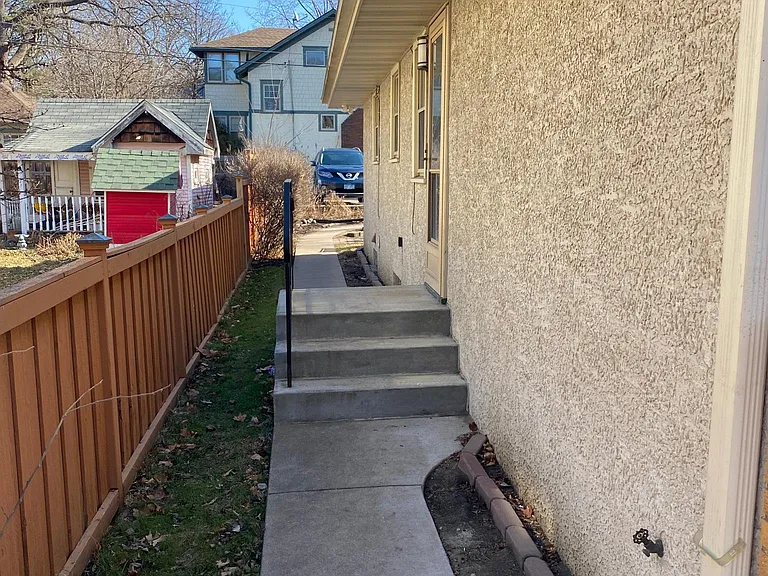 176 Fairview Ave S — Photo 15