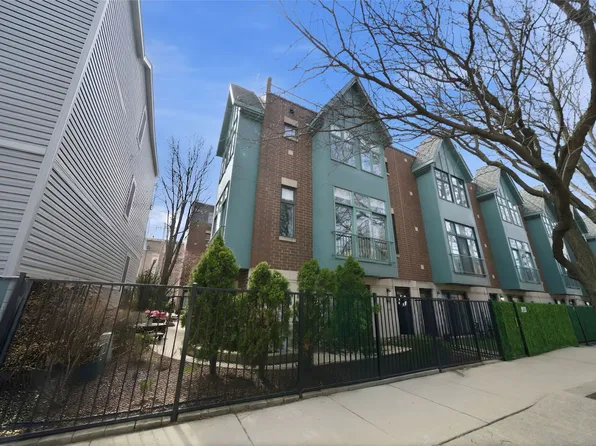 (undisclosed Address), Chicago, IL 60614