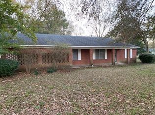 903 Jefferson St, Carrollton, MS 38917