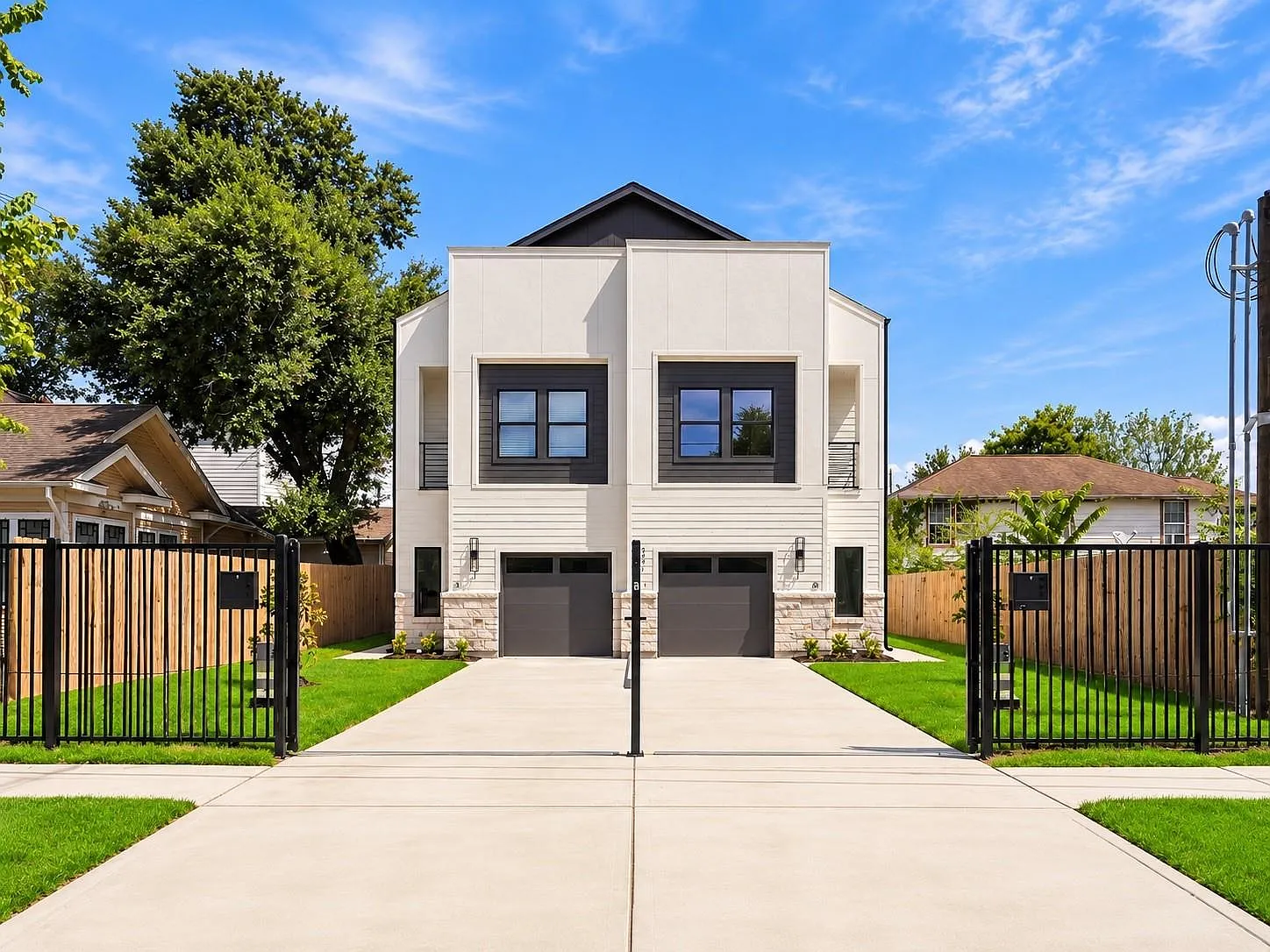 3 bed, 2.5 bath, 1523 sqft, $2,200 — Photo 1